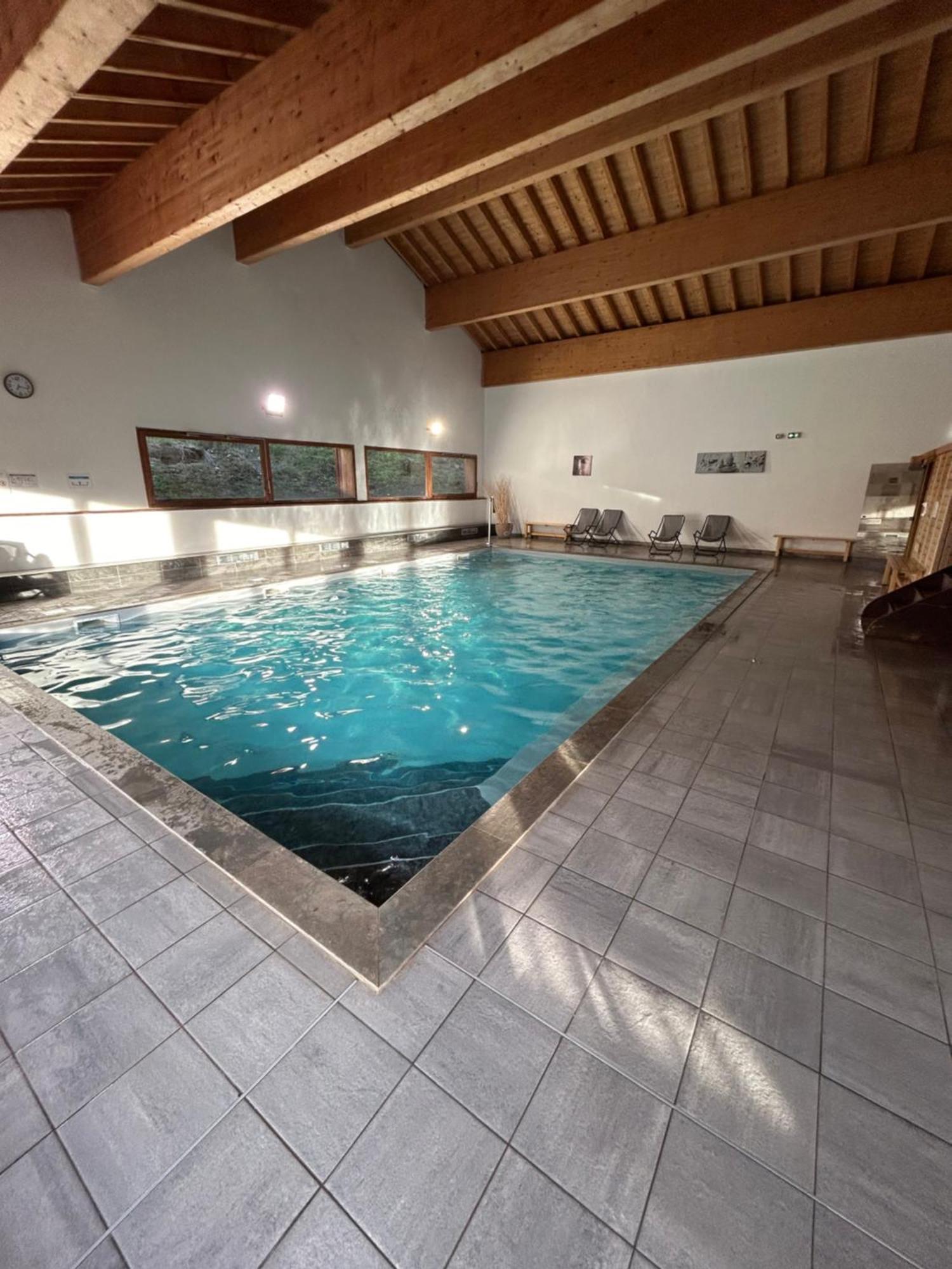 Studio Orelle 3 Vallees - Spa & Piscine - Apt 004 Екстер'єр фото